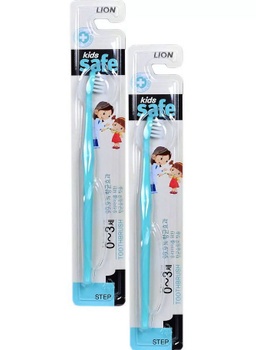 Набор зубных щеток детский Kids SafeToothbrush Step1, LION, 2 шт.